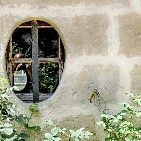 Le Moulin En Route 2 Bed & Breakfast Bleves