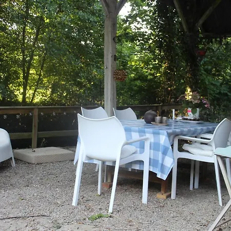 Le Moulin En Route 2 Bed & Breakfast 3*